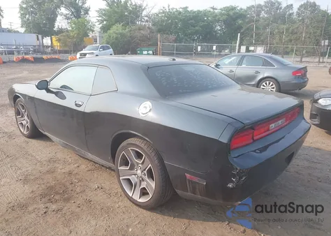 2013 Dodge Challenger Sxt Plus z USA, uszkodzony, nr VIN 2C3CDYAG9DH501390